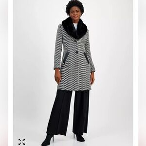 Via Spiga Womens Faux-Fur Collar Chevron Coat.
